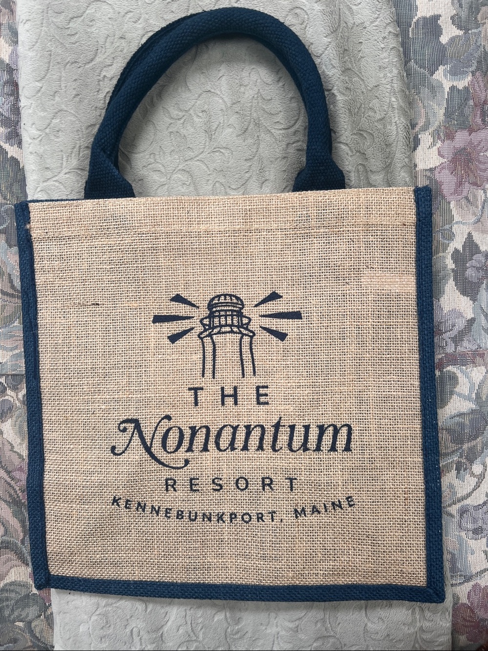 The Nonantum Resort Kennebunkport, Maine Jute Tote Bag with Navy Trim NEW!